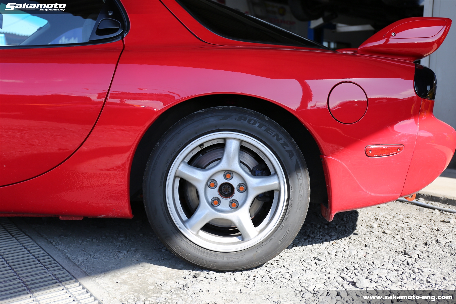 トラスト製Vマウント＋常時ツインで気持ちよく走れるFD3S RX-7
